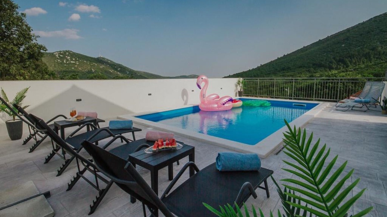 Photo of Outdoor in Seget
