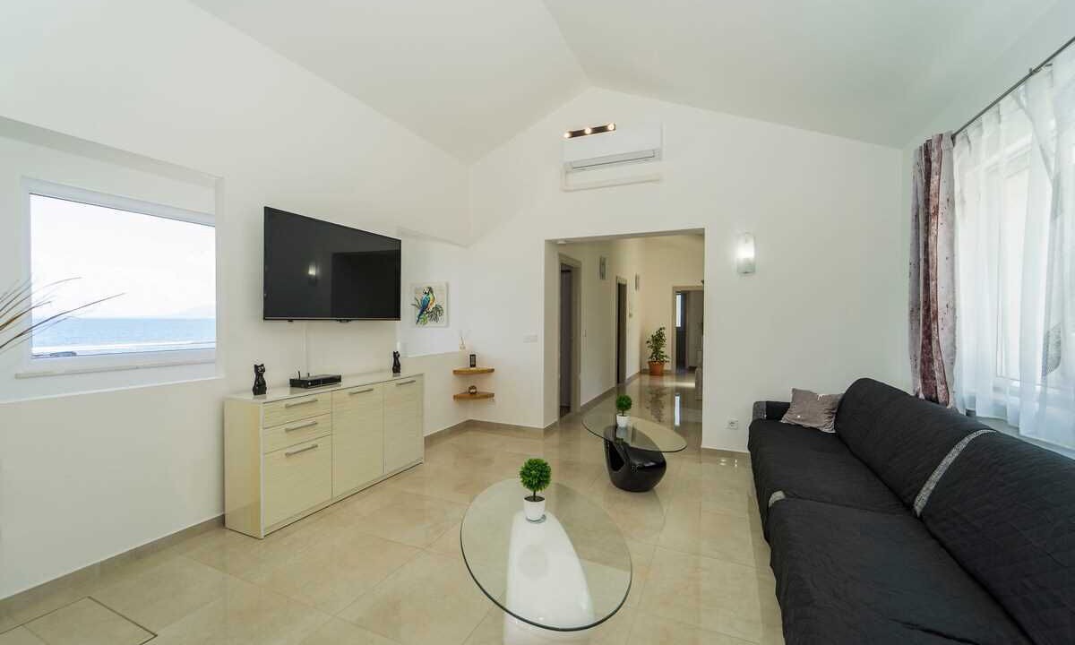 Photo of Livingroom in Blato