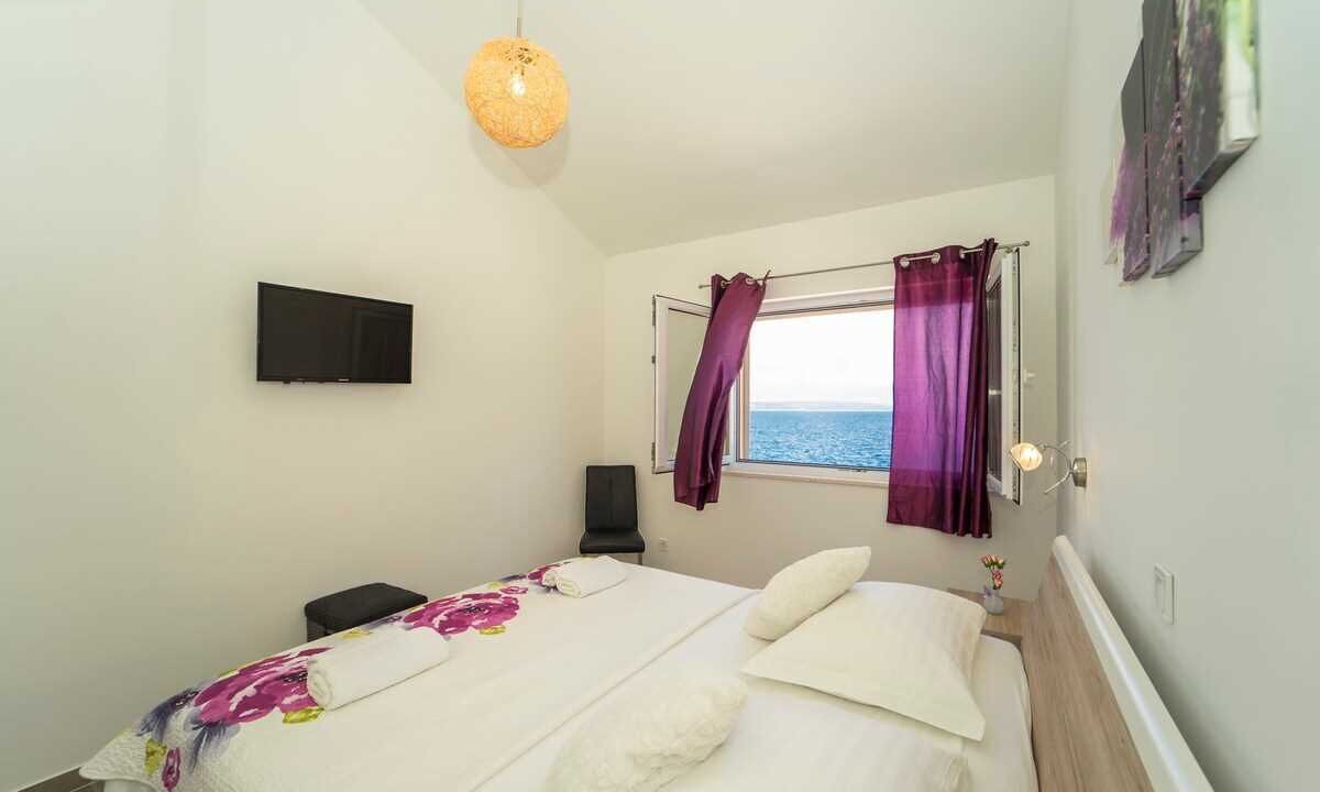 Photo of Bedroom in Blato