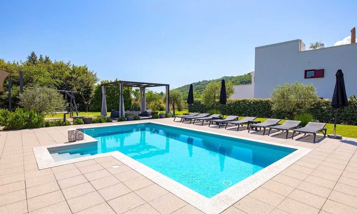 Photo of Outdoor in Mihotici