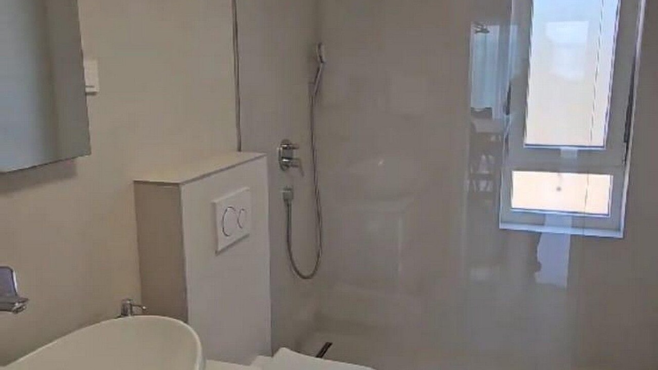 Photo of Bathroom in Seline
