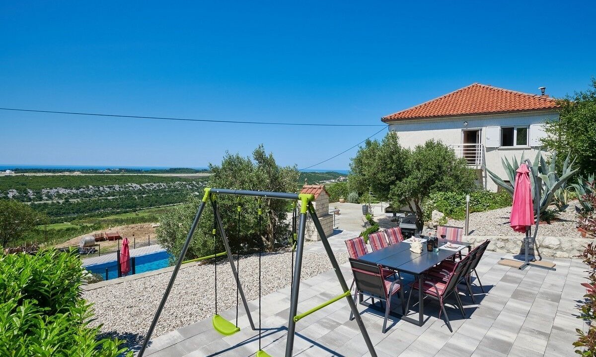 Photo of Outdoor in Popovici