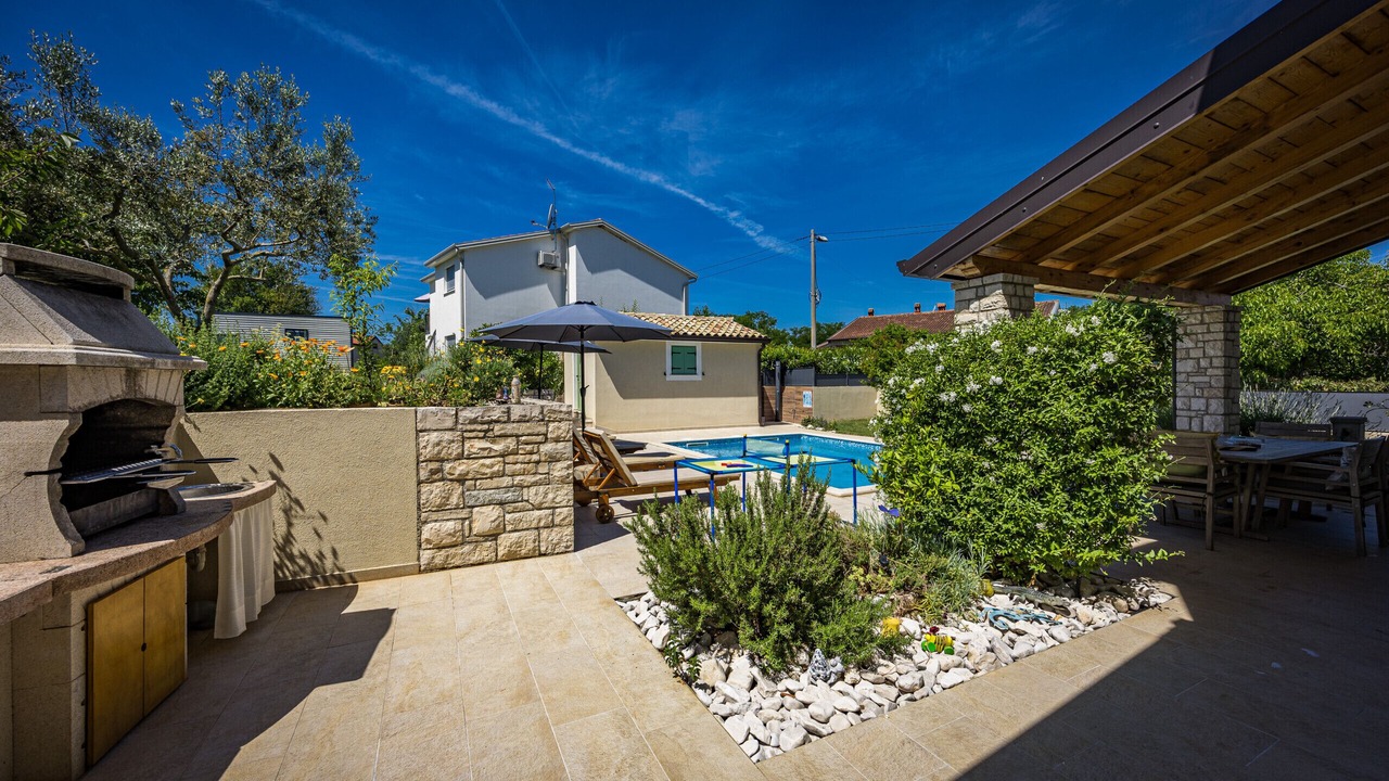 Photo of Outdoor in Radini