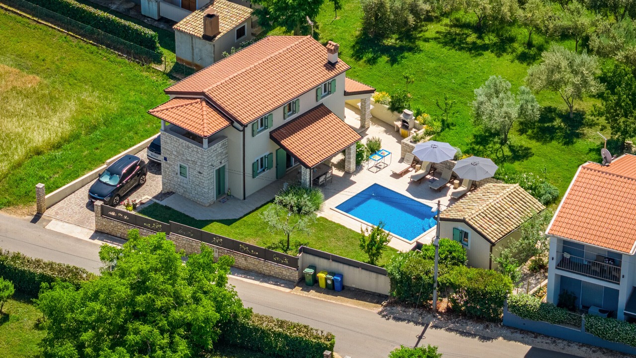 Photo of Outdoor in Radini