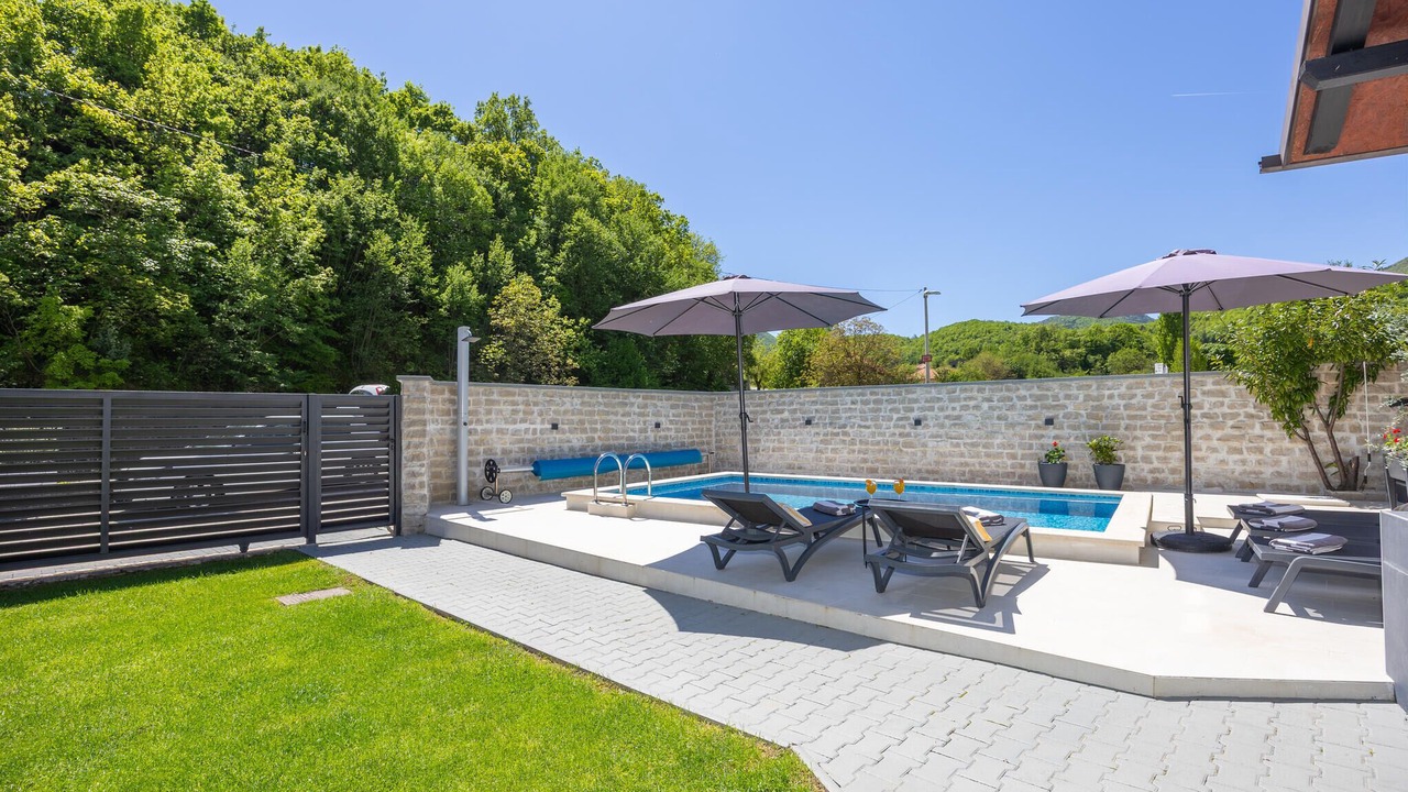Photo of Outdoor in Citluk
