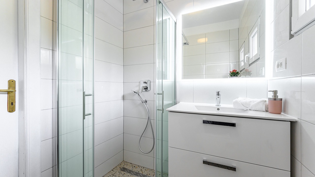 Photo of Bathroom in Okrug Gornji
