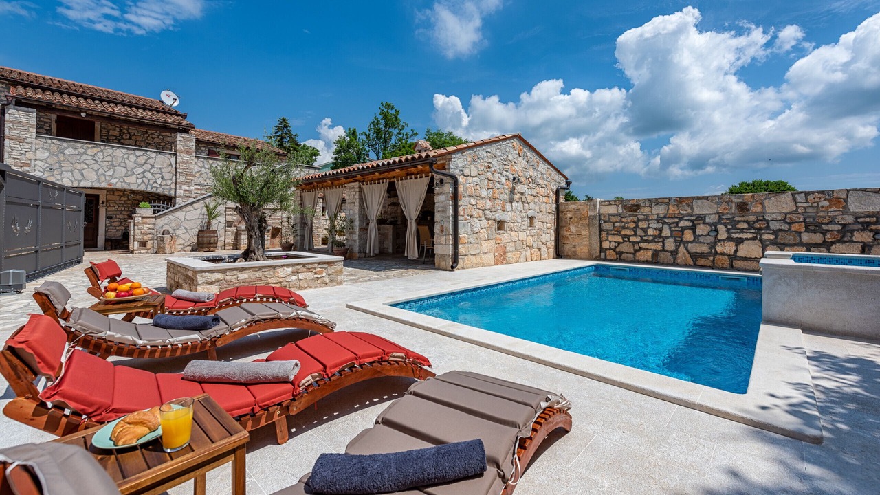 Photo of Outdoor in Marcana