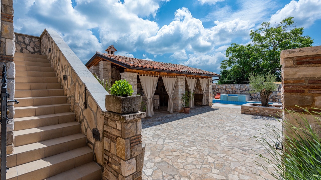 Photo of Outdoor in Marcana