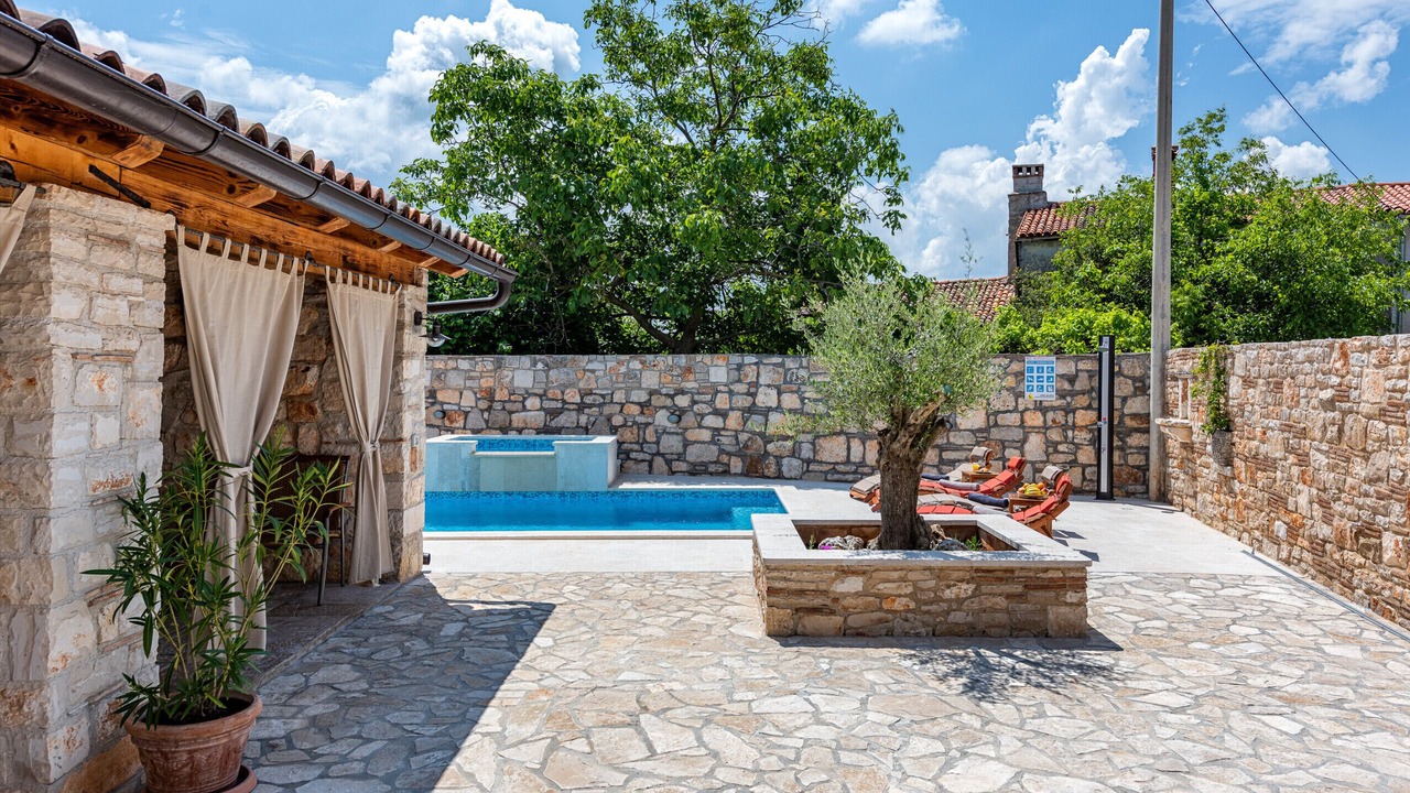 Photo of Outdoor in Marcana
