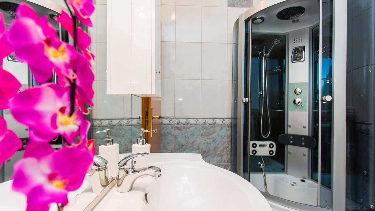 Photo of Bathroom in Neoric