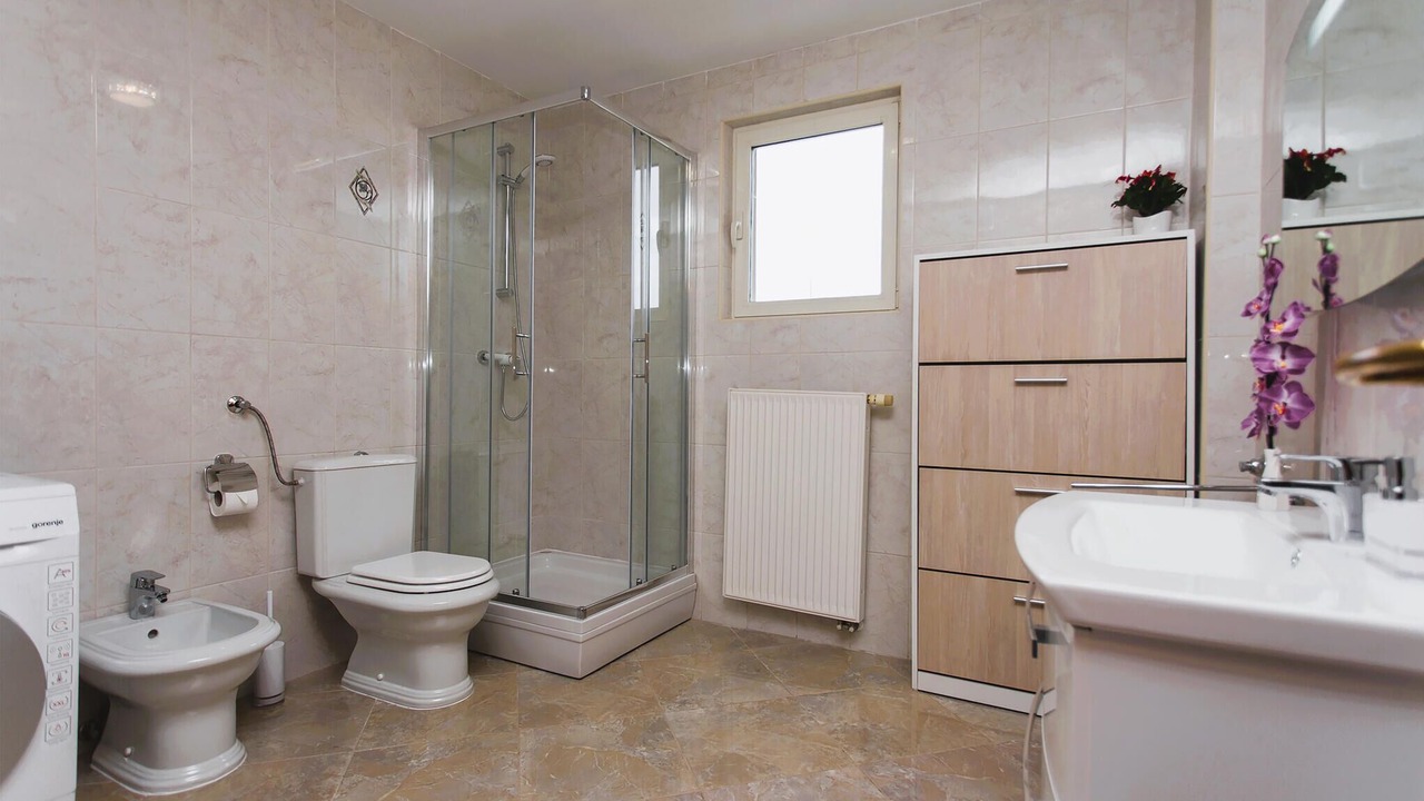 Photo of Bathroom in Neoric