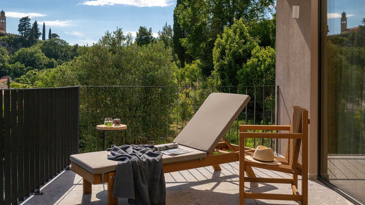 Photo of Patio Balcony in Rozat