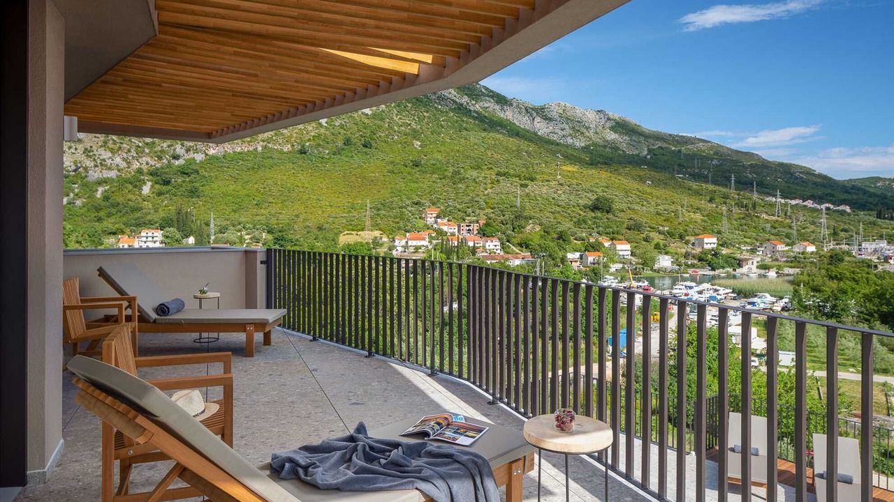 Photo of Patio Balcony in Rozat