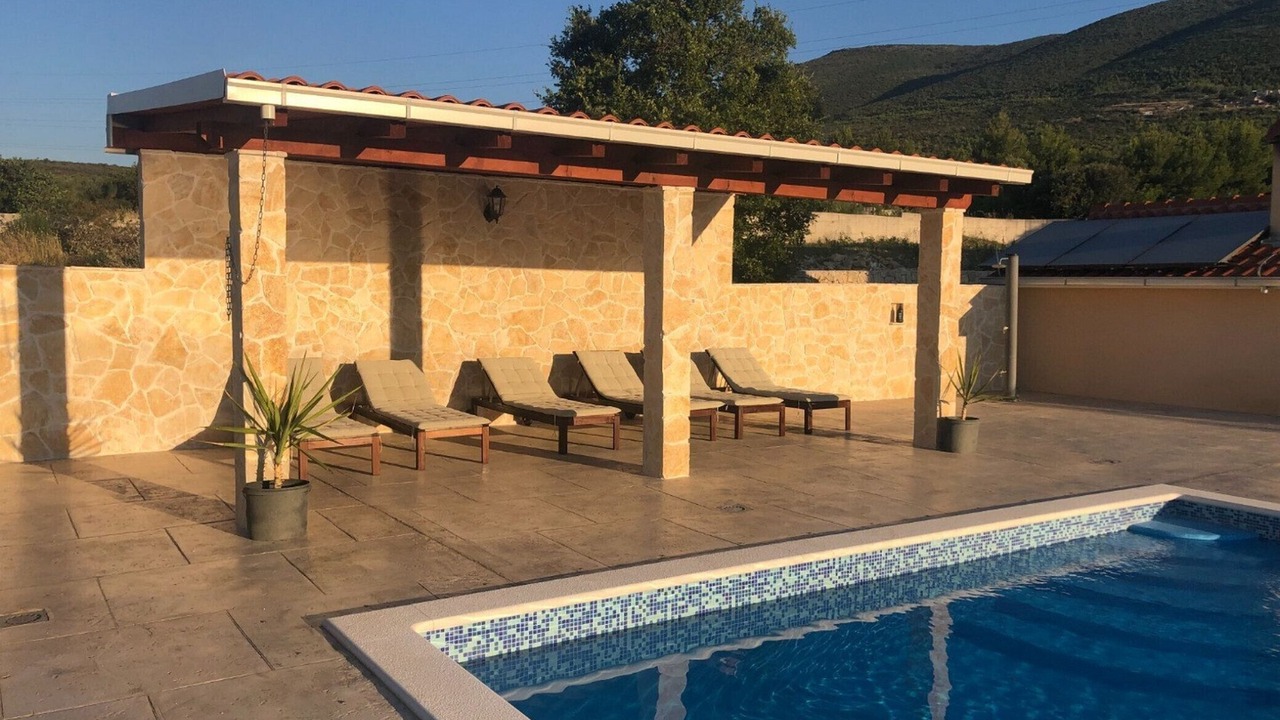Photo of Outdoor in Rudine