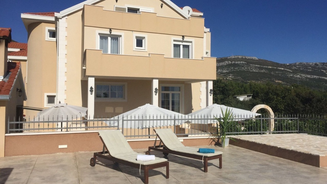 Photo of Outdoor in Rudine