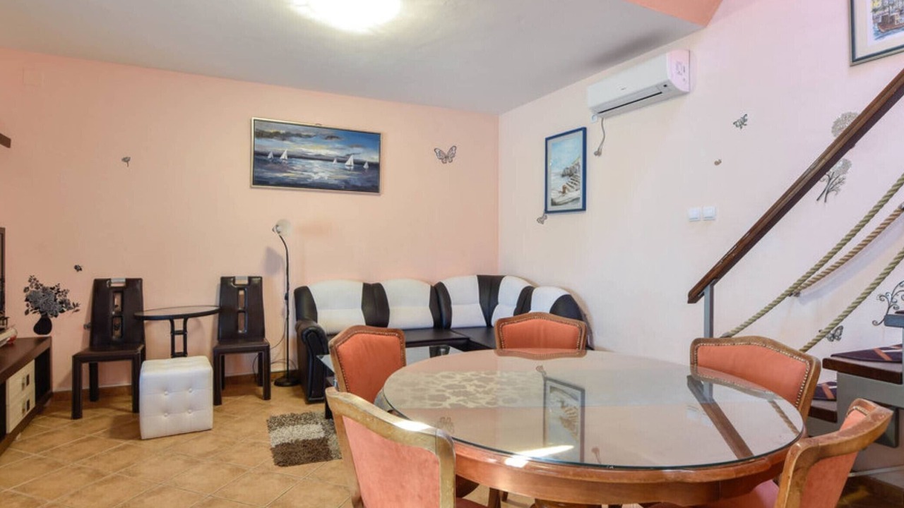 Photo of Livingroom in Dol