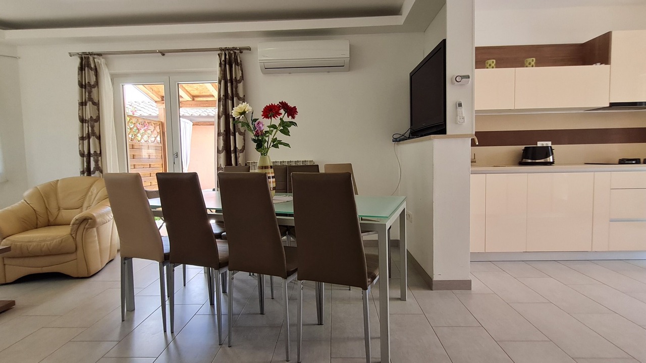 Photo of Others in Kaldanija