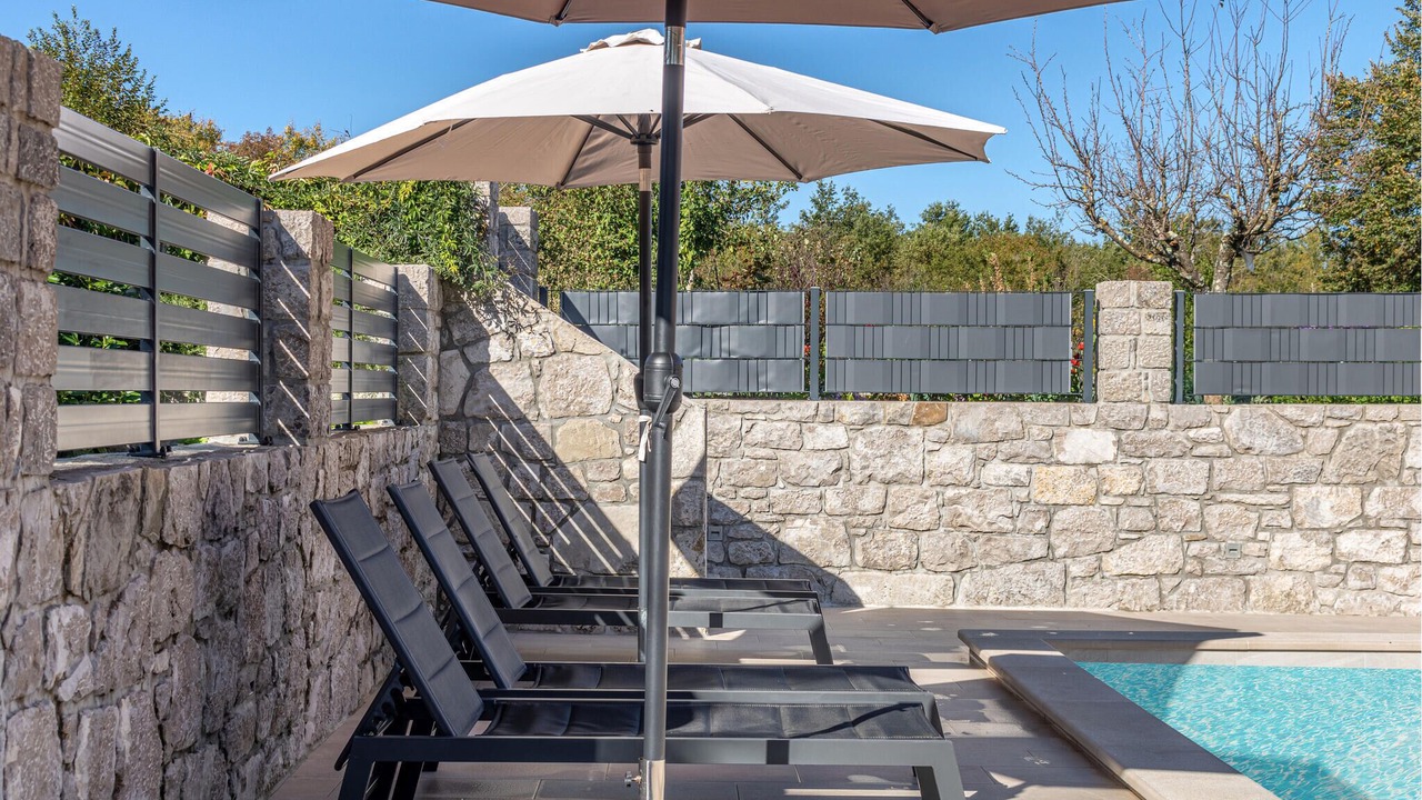 Photo of Outdoor in Grabri