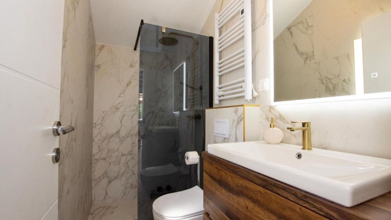 Photo of Bathroom in Lukoran