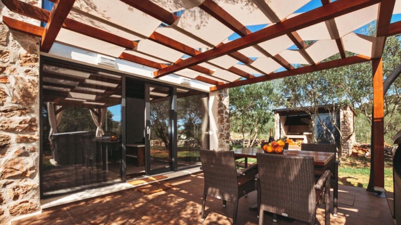 Photo of Outdoor in Lukoran