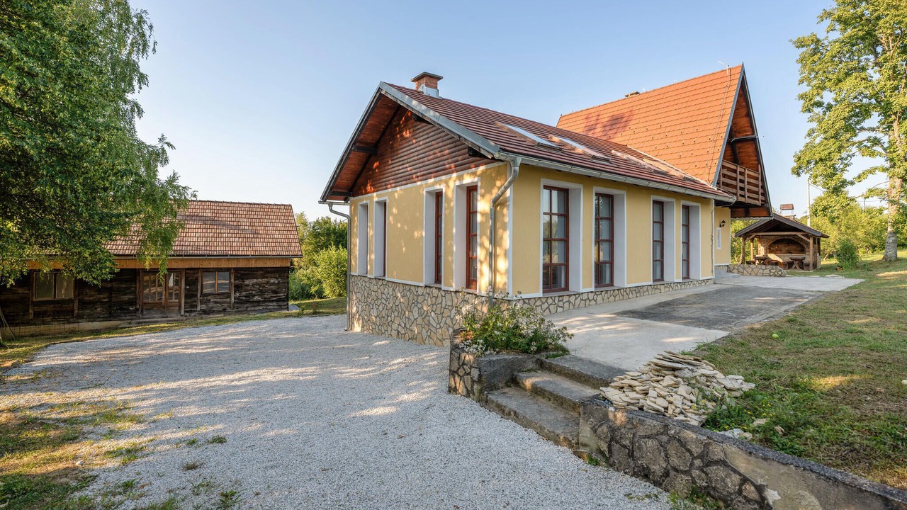 Photo of Others in Vojnic