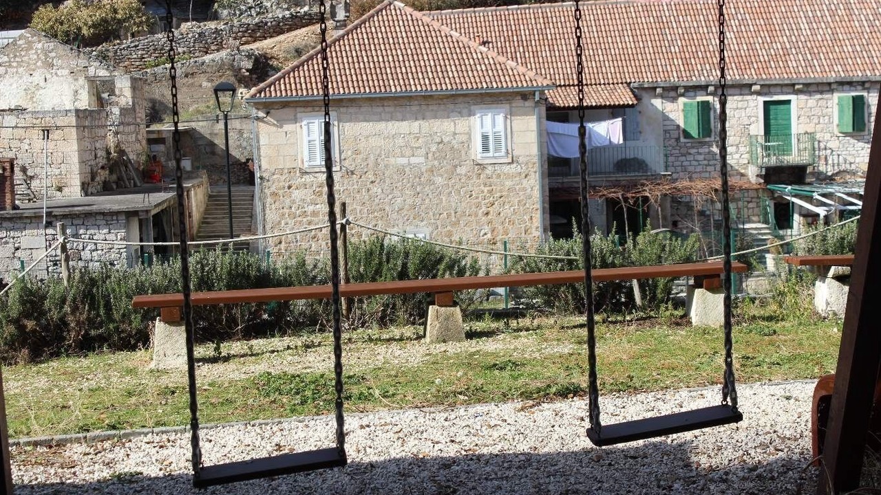 Photo of Outdoor in Dol