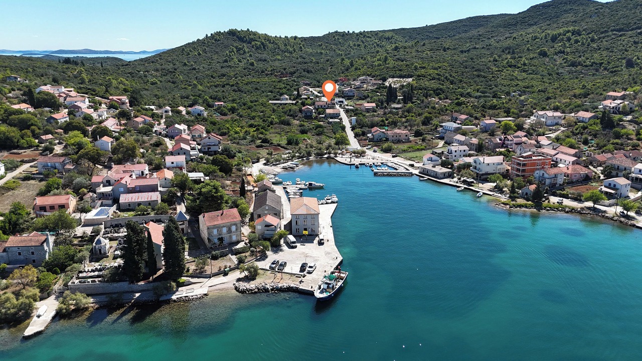 Photo of Others in Luka