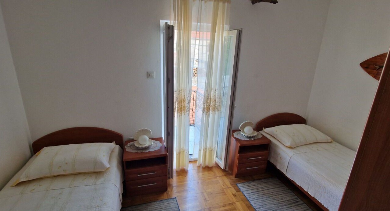 Photo of Bedroom in Cove Rogacic