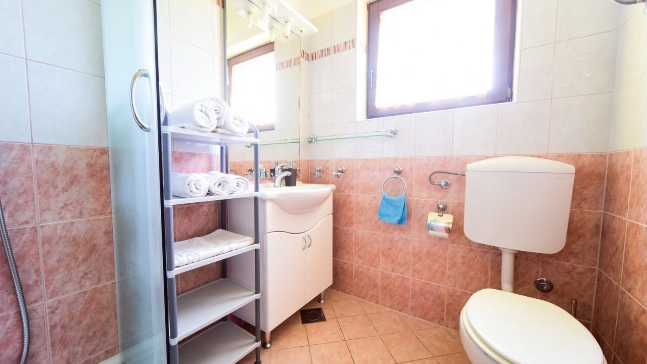 Photo of Bathroom in Muline