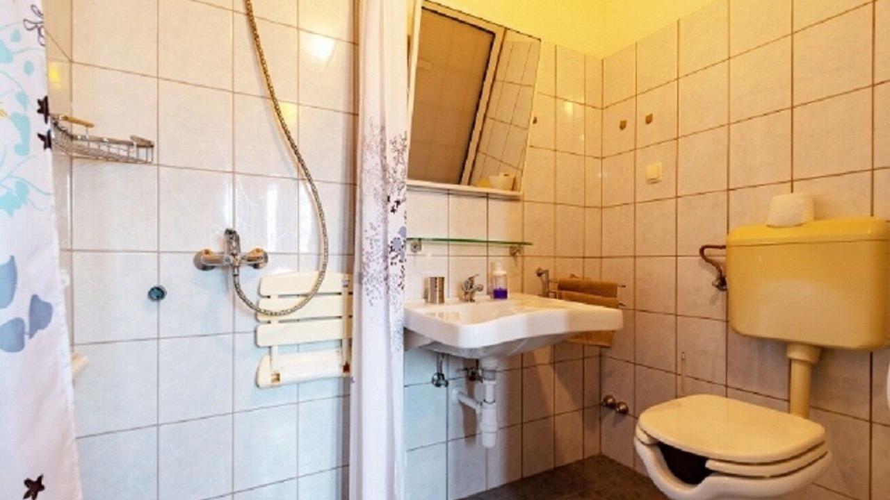 Photo of Bathroom in Kneza