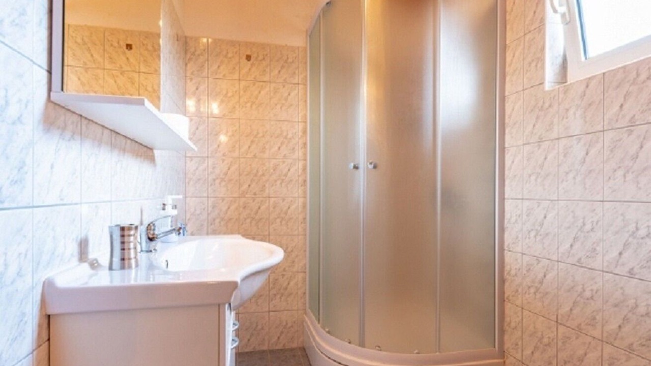 Photo of Bathroom in Kneza