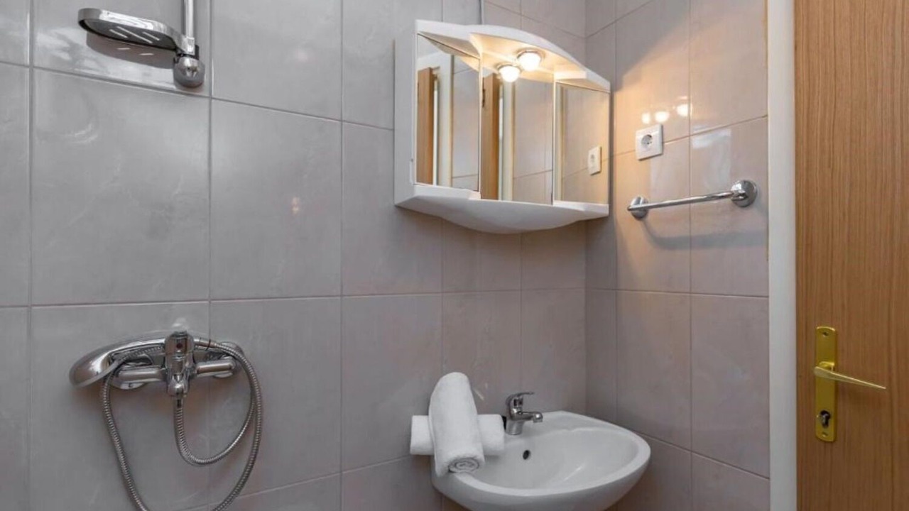 Photo of Bathroom in Istok