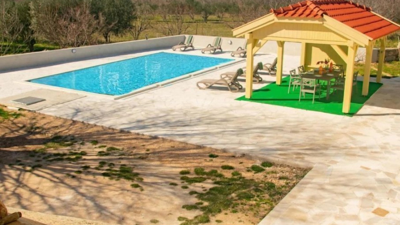Photo of Outdoor in Oklaj