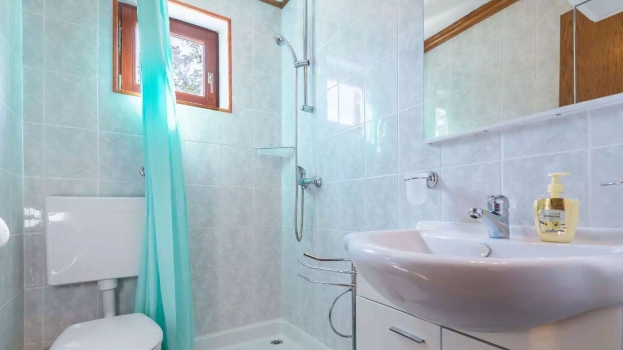 Photo of Bathroom in Okrug Gornji