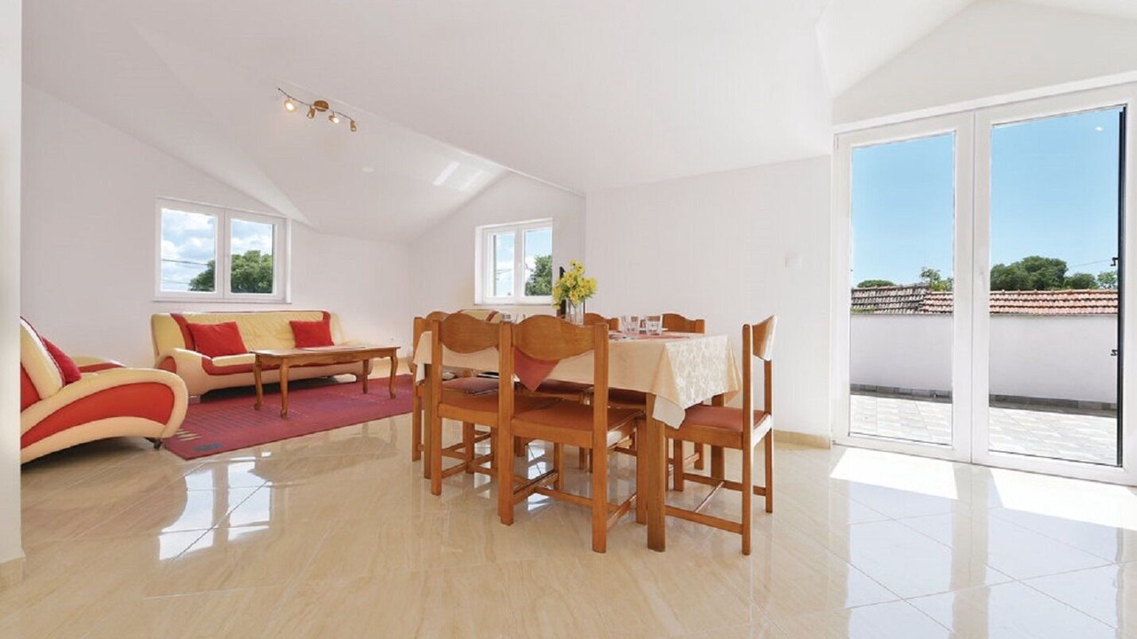 Photo of Livingroom in Bristane