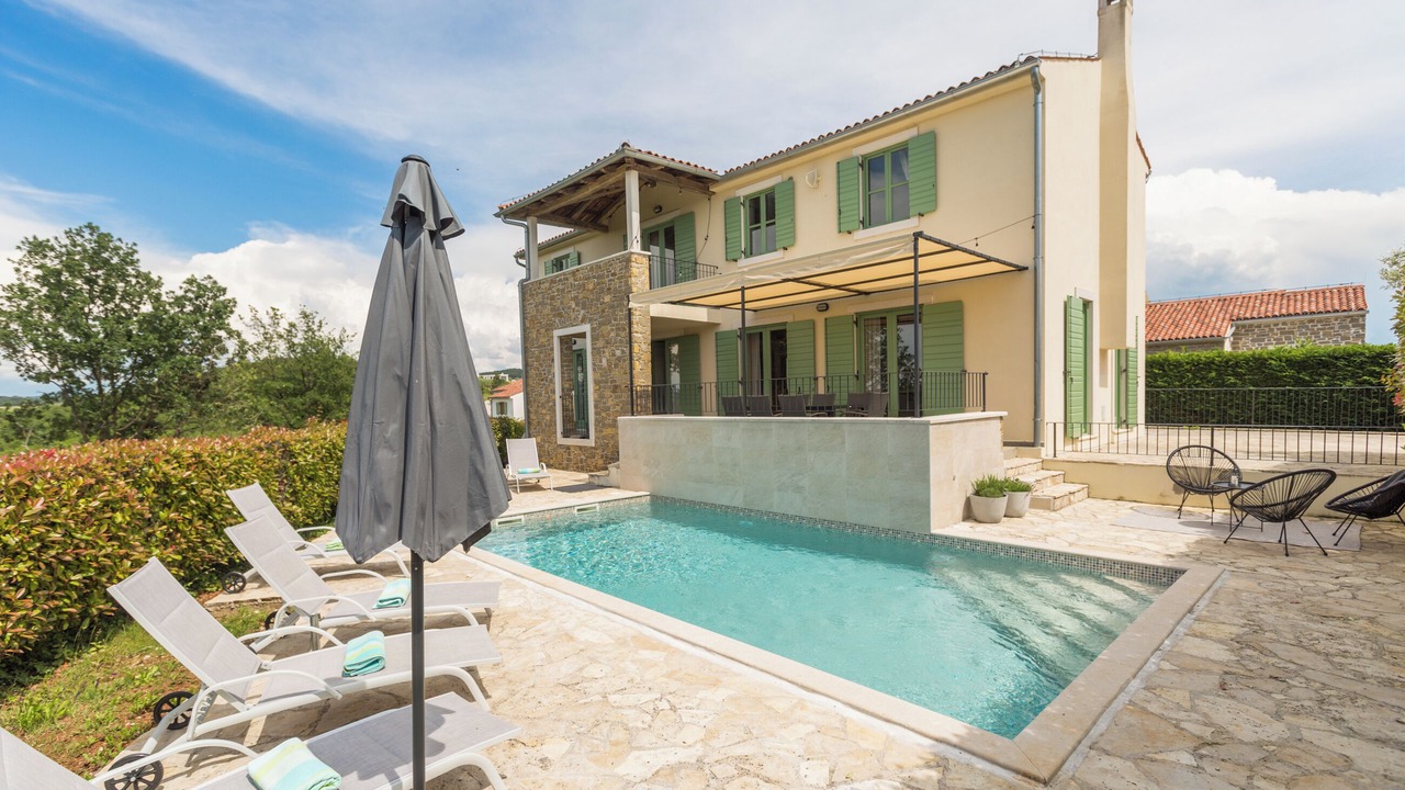 Photo of Outdoor in Baredine