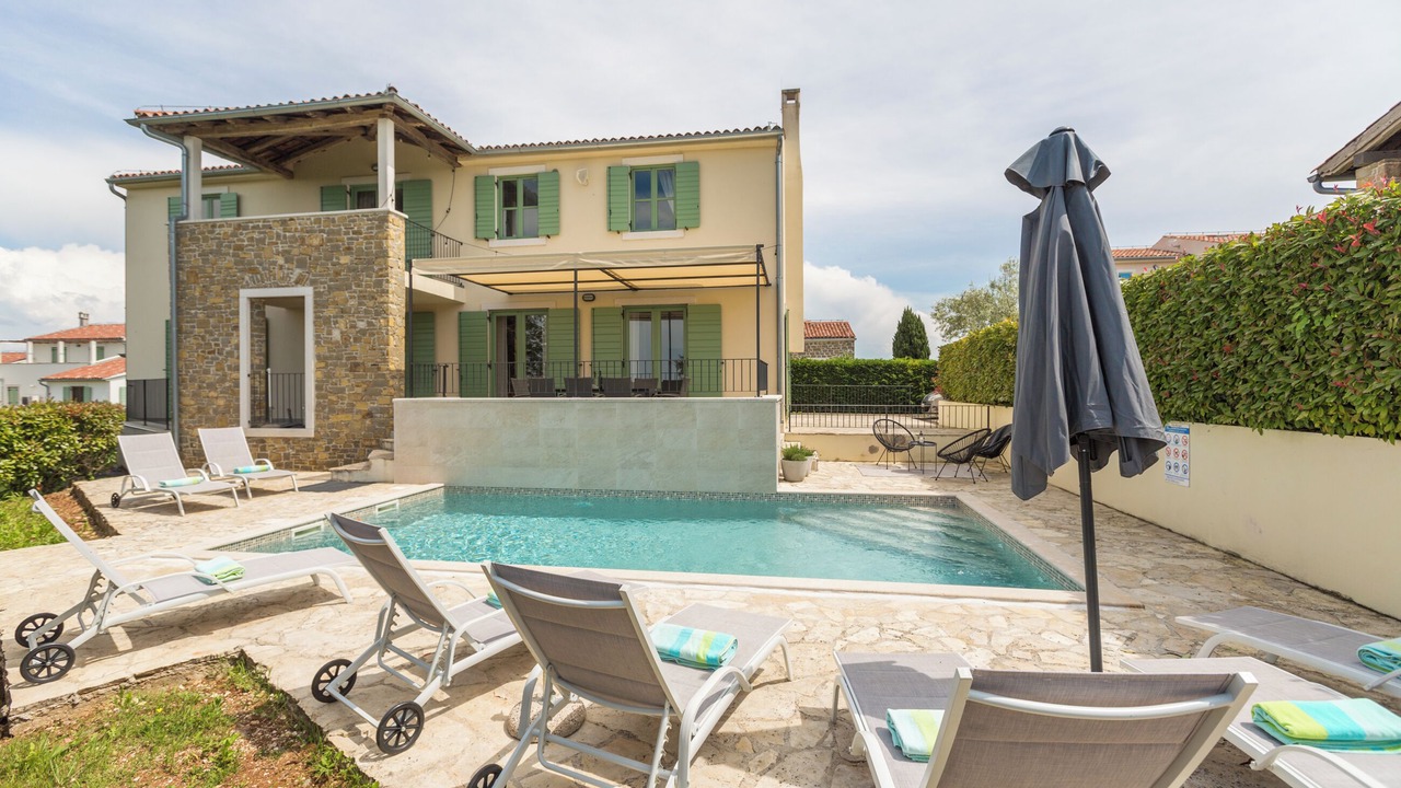 Photo of Outdoor in Baredine
