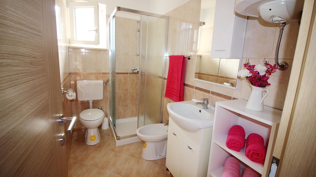 Photo of Bathroom in Fuskulin