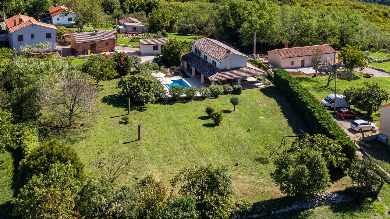 Photo of Outdoor in Topid