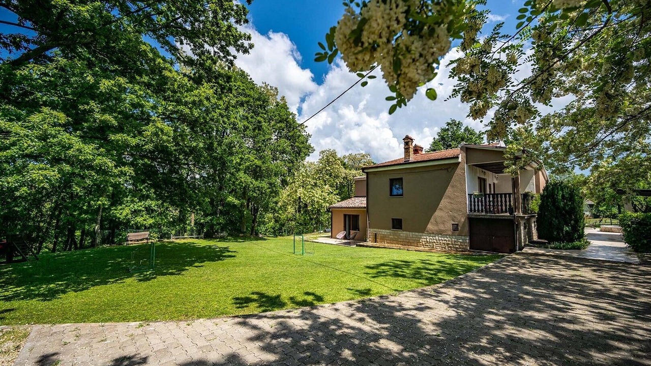 Photo of Outdoor in Ferlini