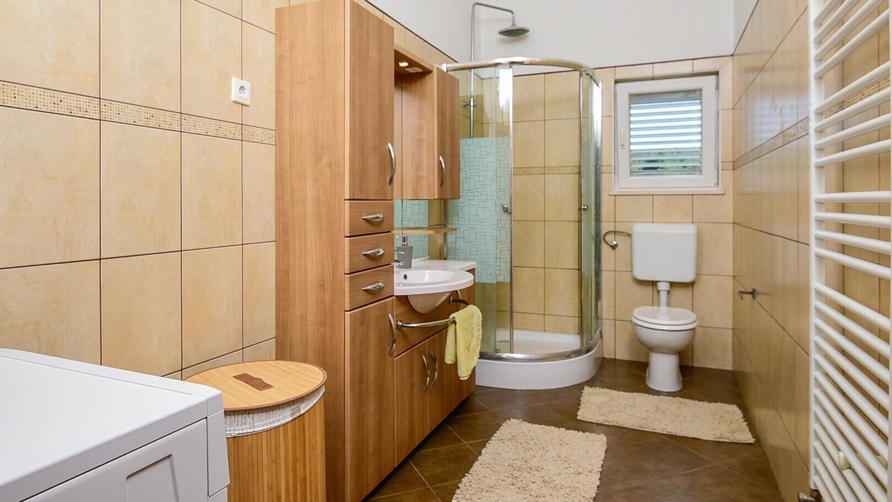 Photo of Bathroom in Loviste
