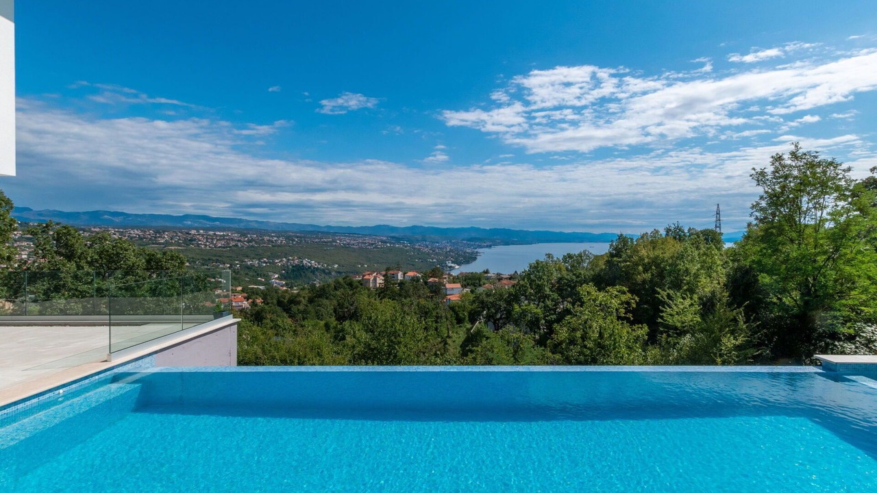 Photo of Outdoor in Bregi