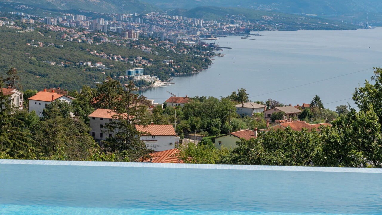Photo of Outdoor in Bregi