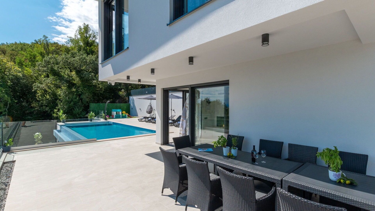 Photo of Patio Balcony in Bregi