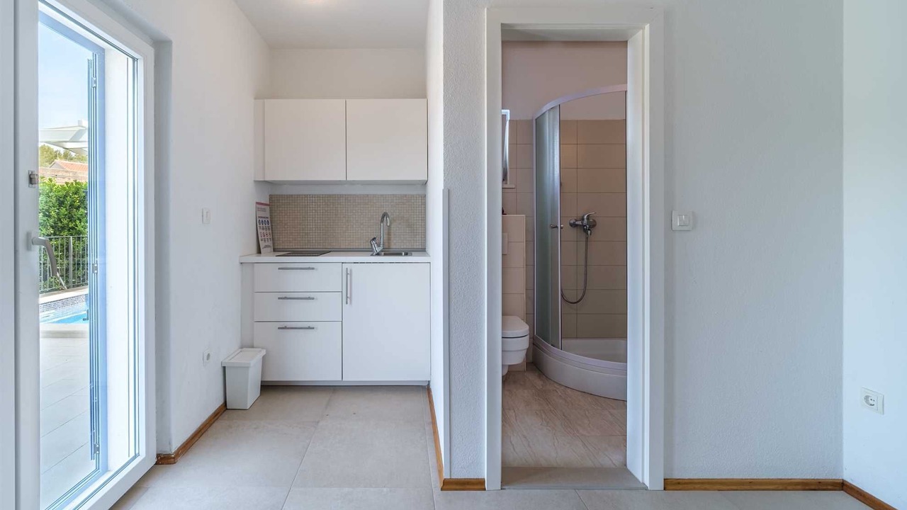 Photo of Bathroom in Cove Makarac (Milna)