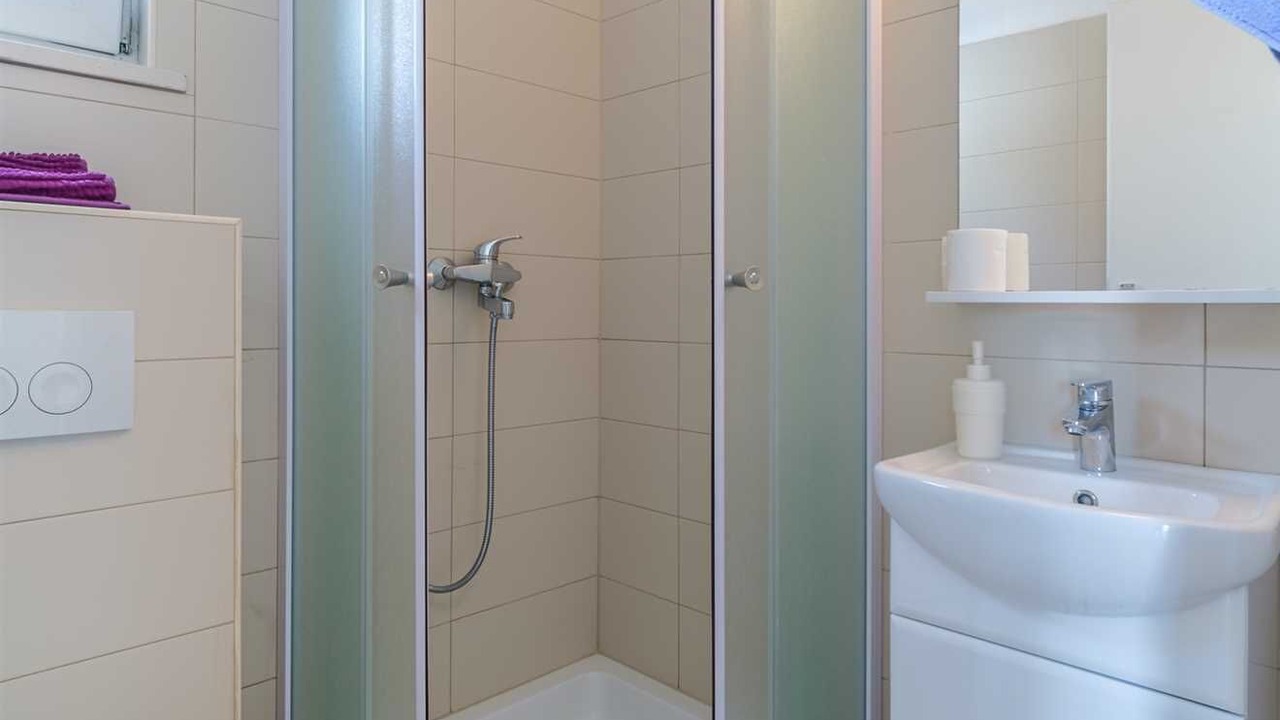 Photo of Bathroom in Cove Makarac (Milna)