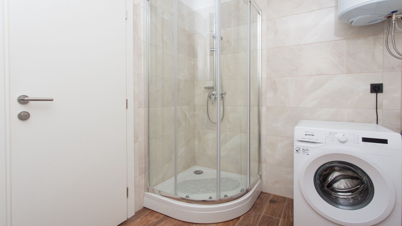 Photo of Bathroom in Srinjine