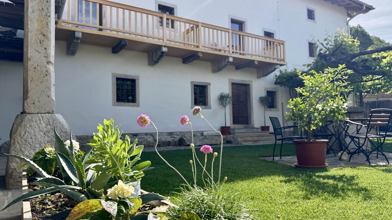 Photo of Outdoor in Slap
