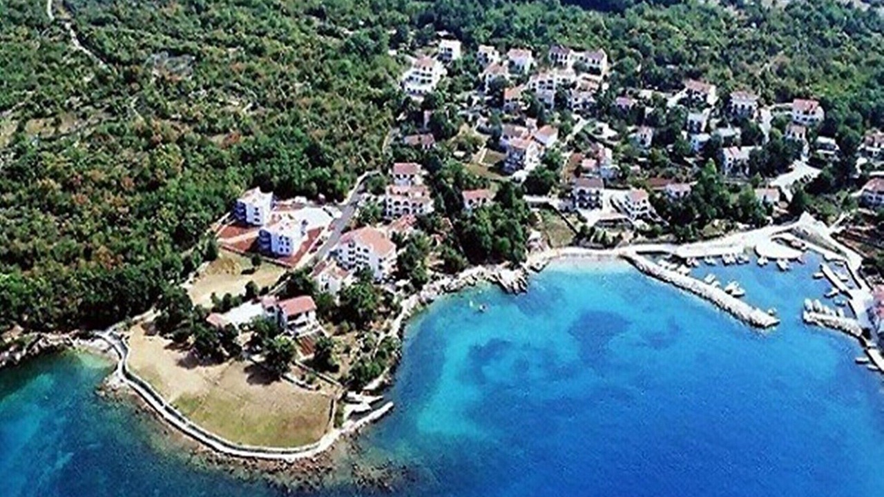 Photo of Others in Porat