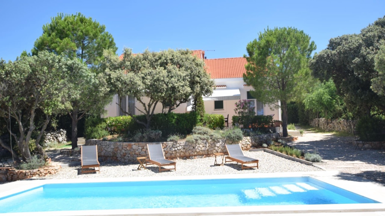 Photo of Outdoor in Mandre